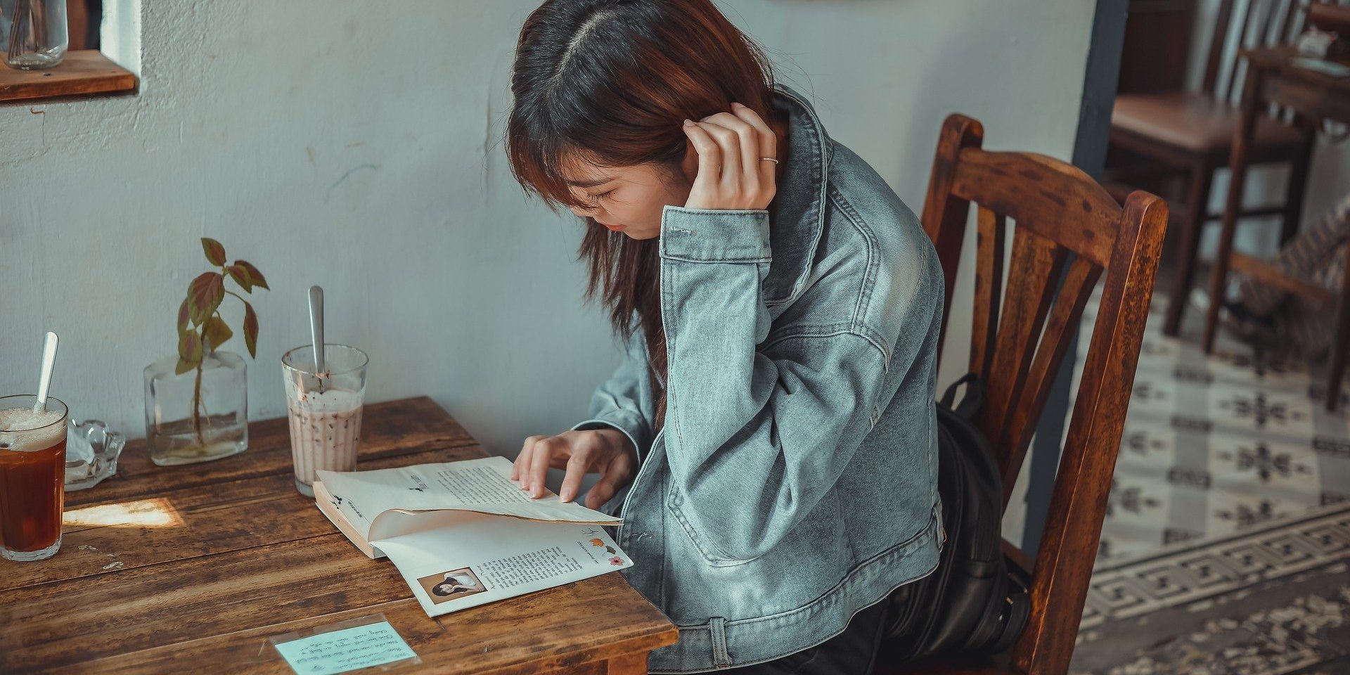 cafe-5972490_1920 Leggere al tempo del coronavirus